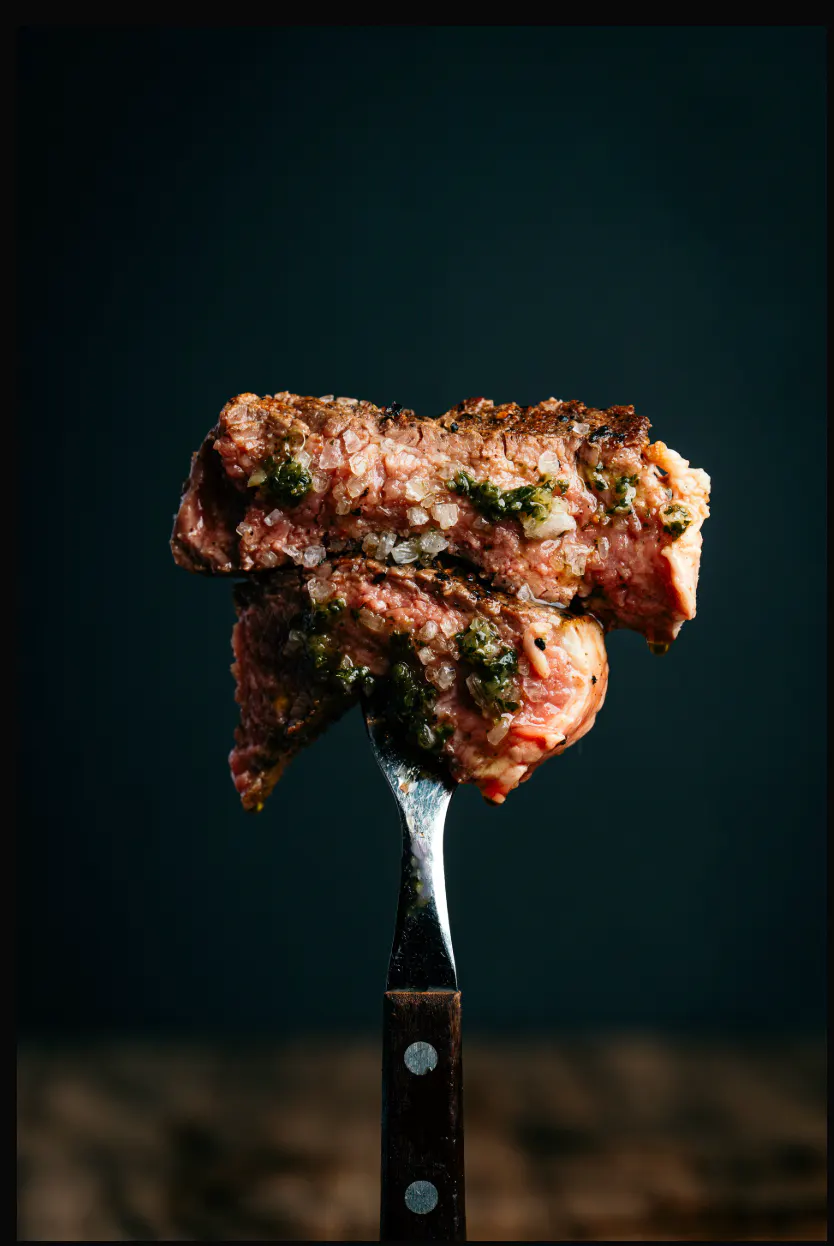 Portada de Food & Beverage — Mauricio Fabara